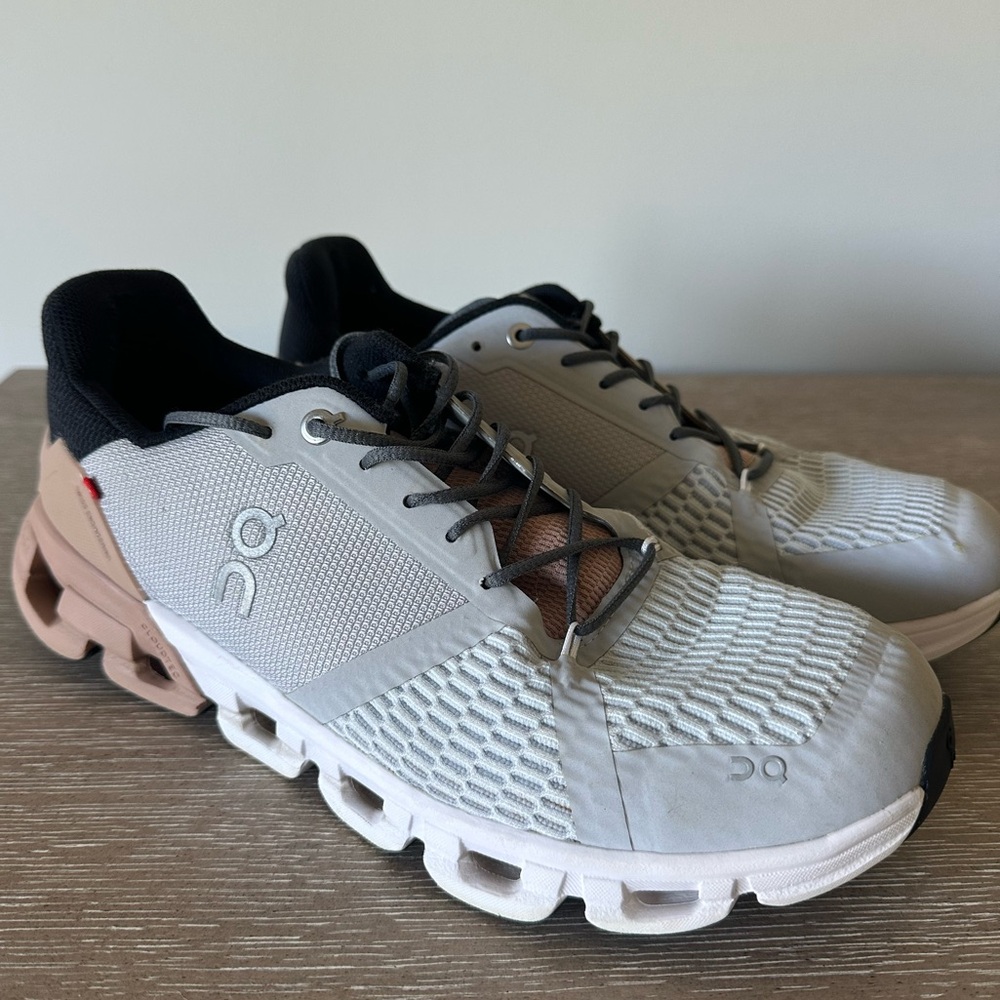 On Cloudflyer 4 Grey Tan Black Women's Size 10 Running Shoes Sneakers